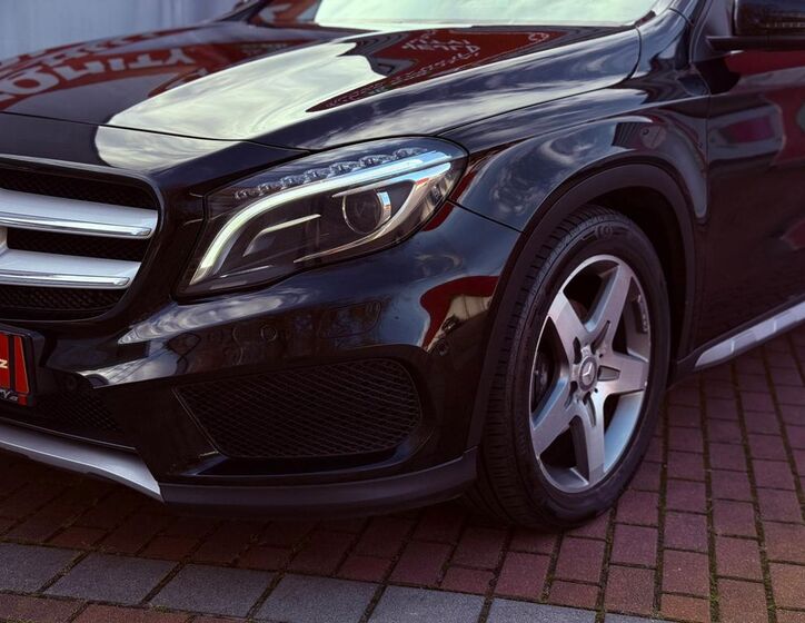 Mercedes-Benz GLA 3