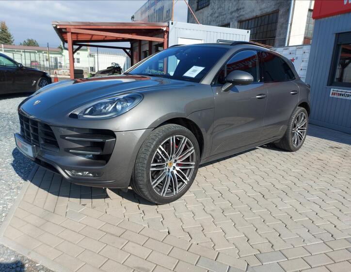 Porsche Macan 5