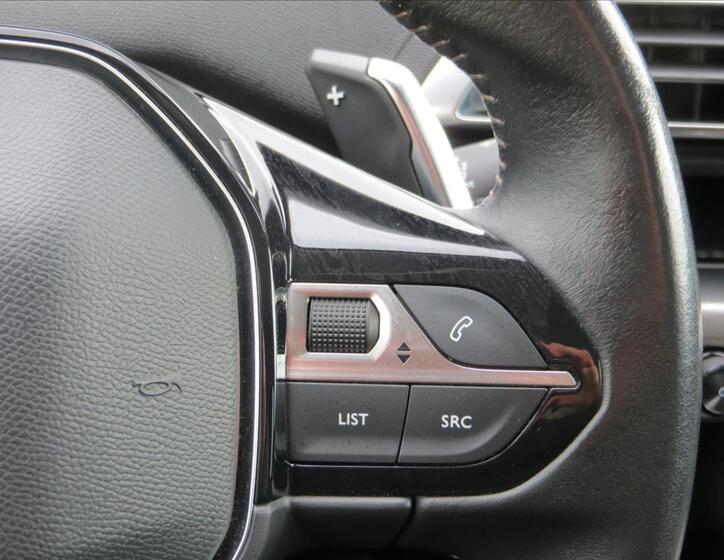 Peugeot 5008 17