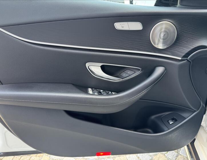 Mercedes-Benz Třídy E 4