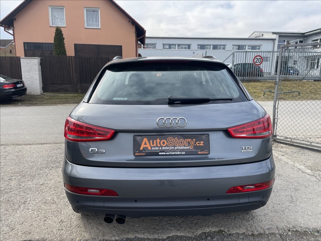 Audi Q3 7