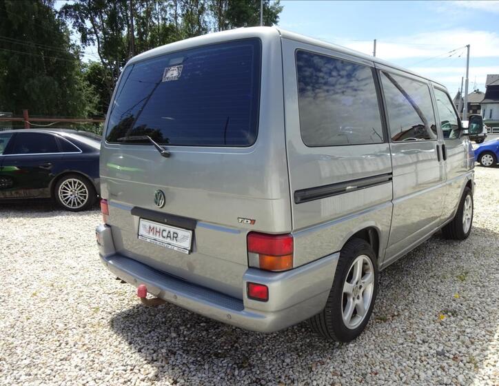 Volkswagen Caravelle 7