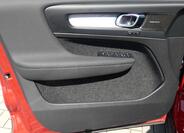 Volvo XC40 8