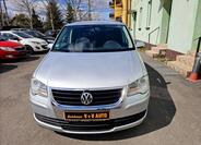 Volkswagen Touran 2