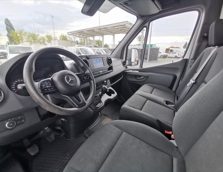 Mercedes-Benz Sprinter 6