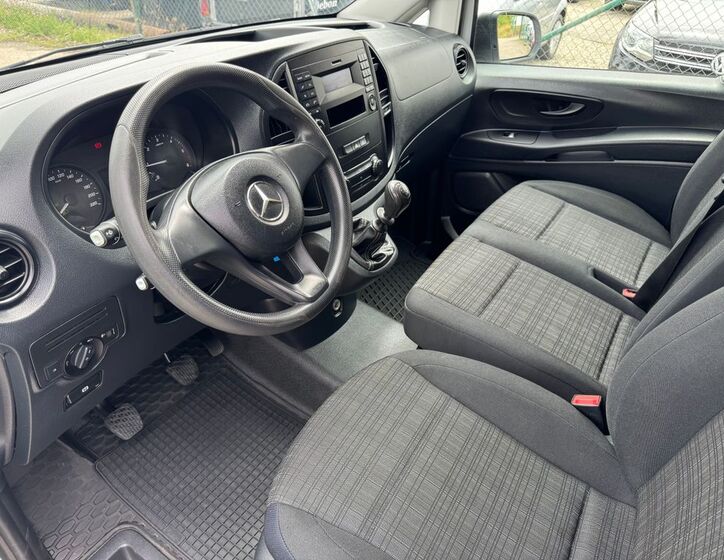 Mercedes-Benz Vito 8