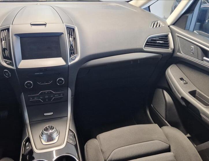 Ford S-MAX 23