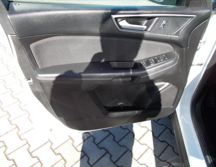 Ford Galaxy 25