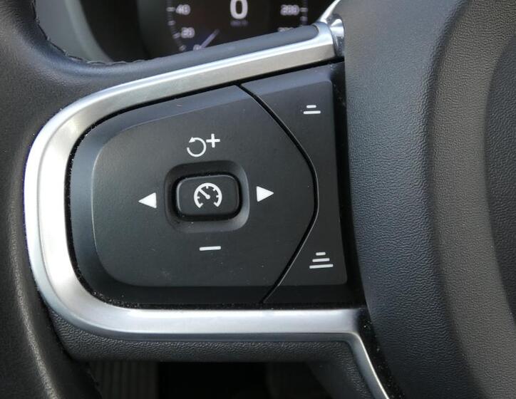 Volvo XC60 11