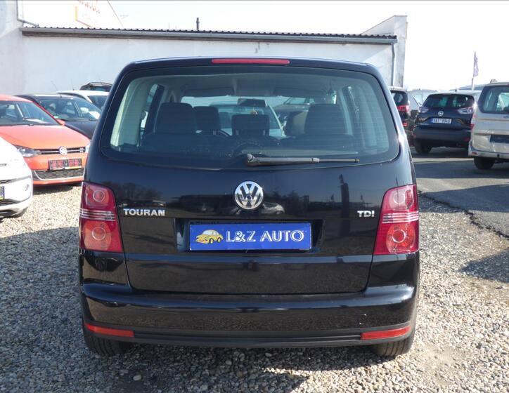 Volkswagen Touran 5