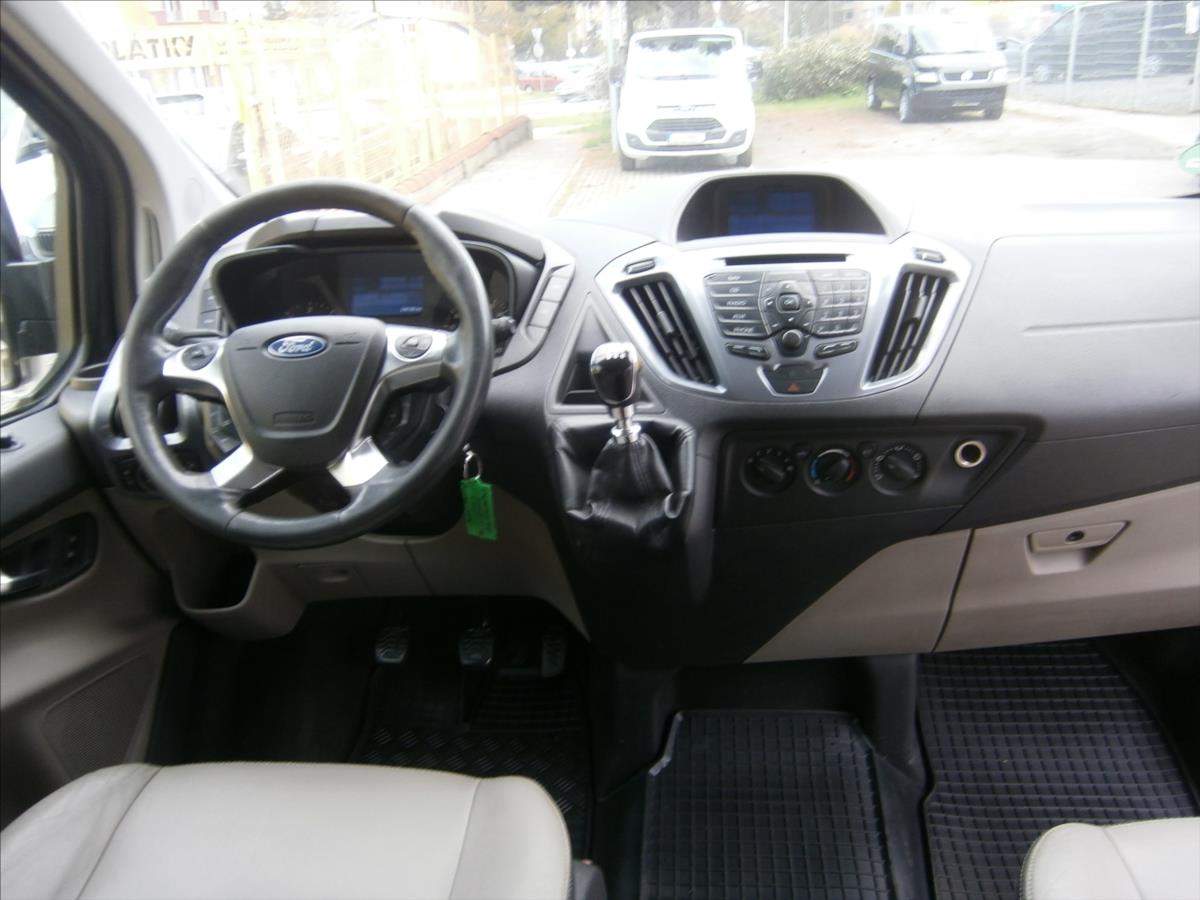 Ford Tourneo Custom
