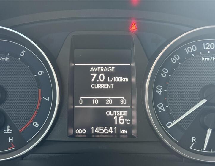 Toyota Auris 11