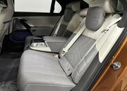BMW i7 9
