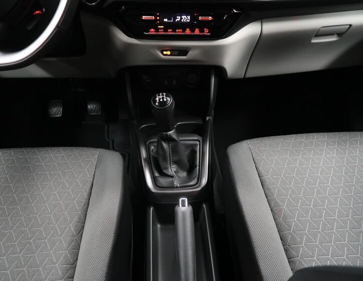 Suzuki Swift 14