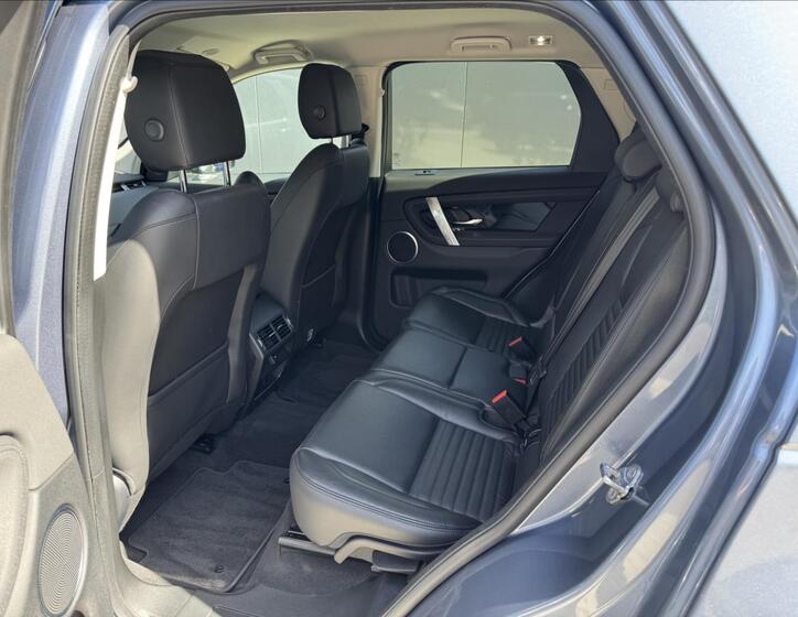 Land Rover Discovery Sport 12