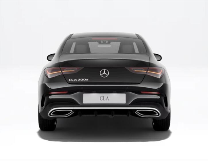 Mercedes-Benz CLA 5