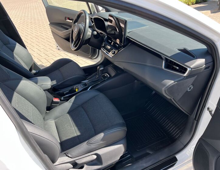 Toyota Corolla 19