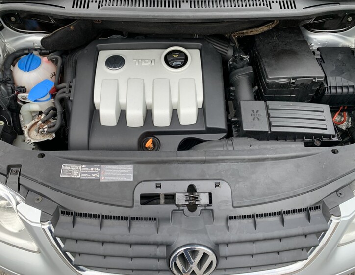 Volkswagen Touran 26