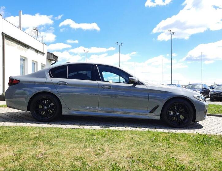 BMW Řada 5 9