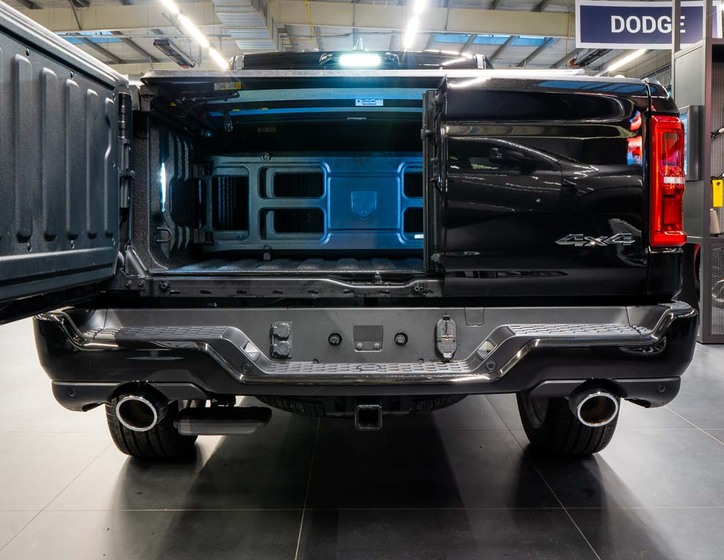 Dodge RAM 6