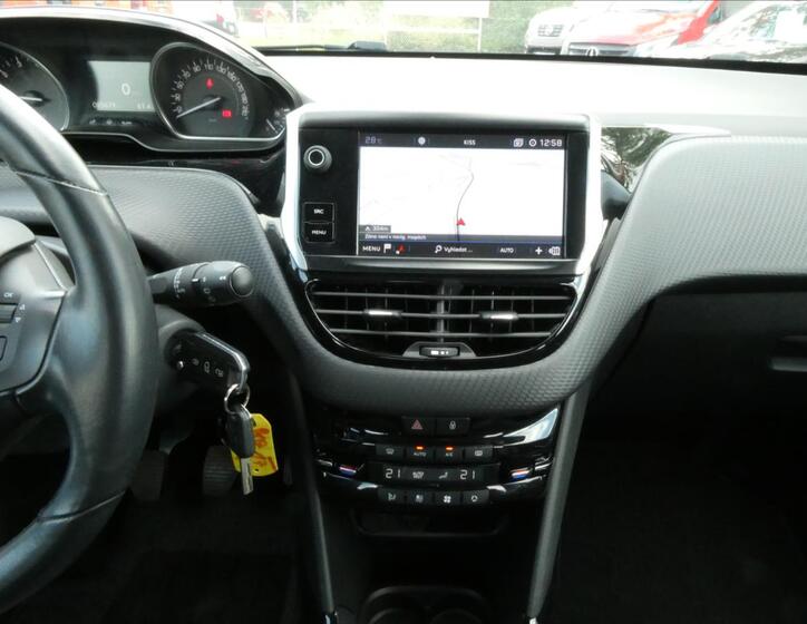 Peugeot 2008 26