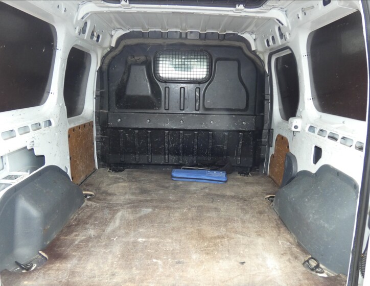 Ford Tourneo Connect 11