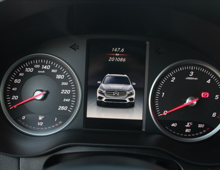 Mercedes-Benz GLC 17