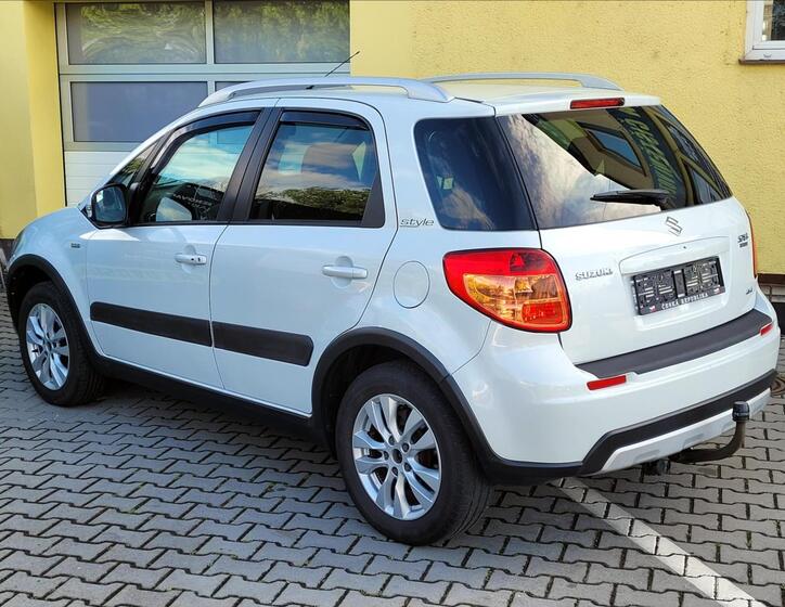 Suzuki SX4 9