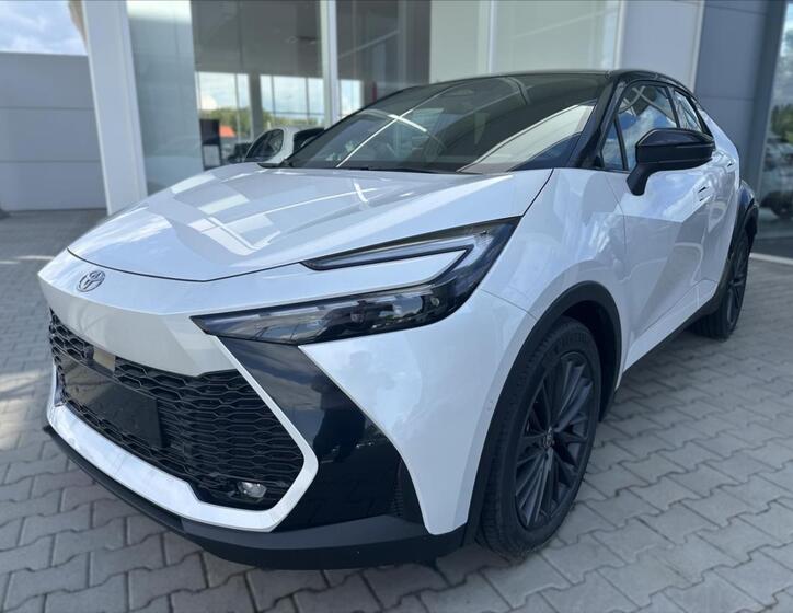Toyota C-HR 2