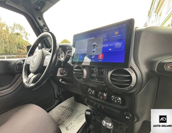Jeep Wrangler 52