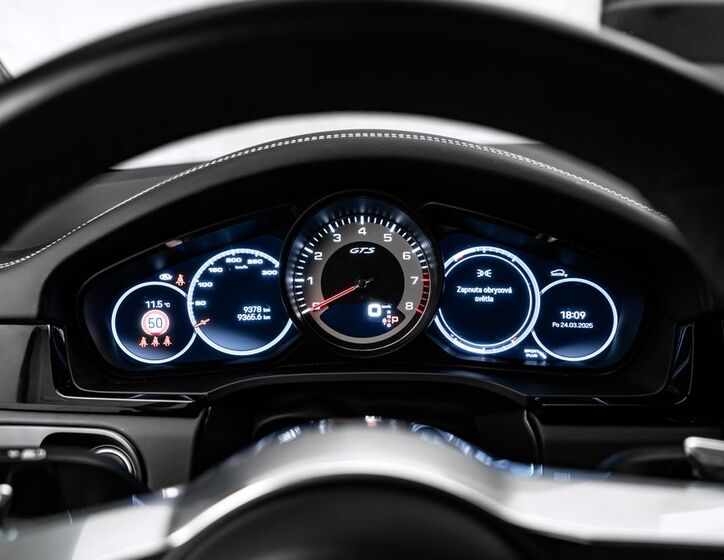 Porsche Cayenne 25