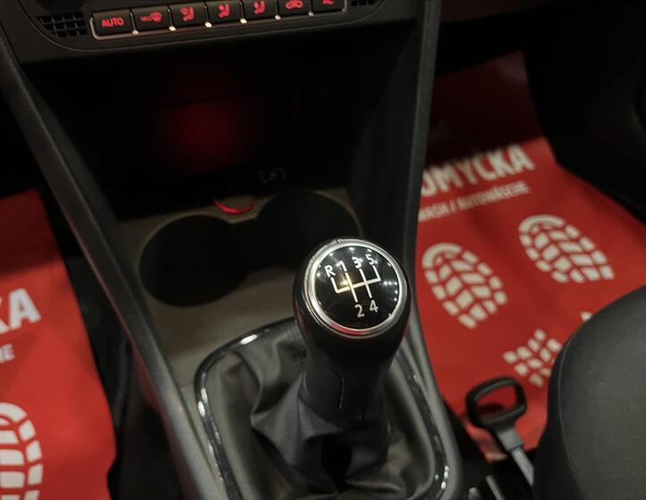 Volkswagen Polo 24