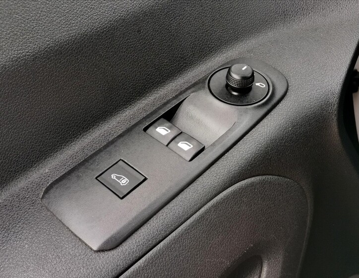 Toyota ProAce City 12
