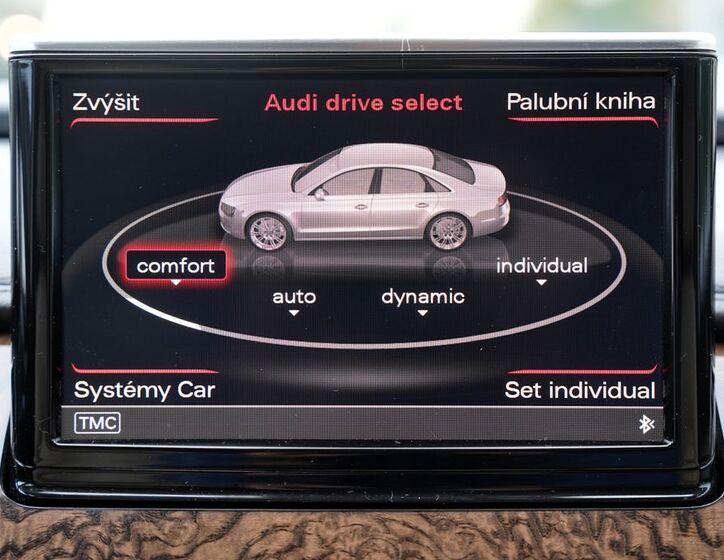 Audi A8 38