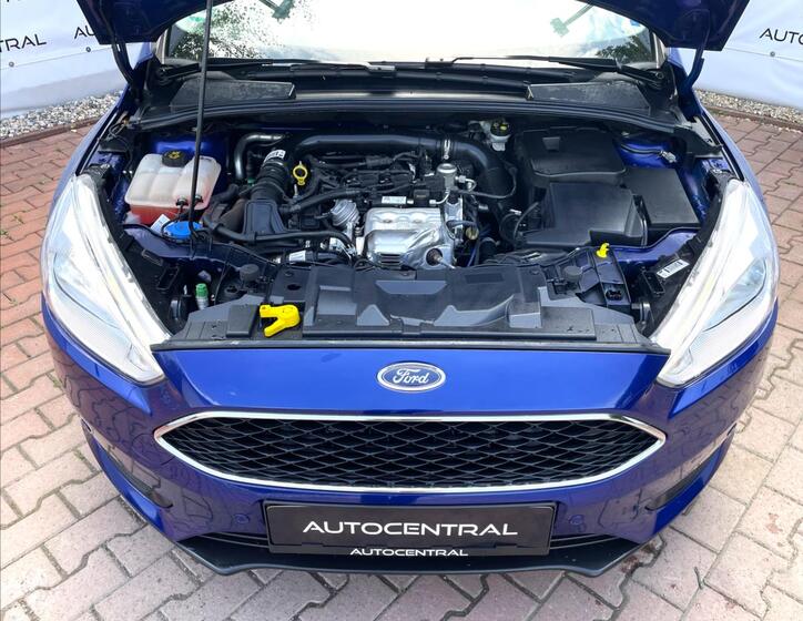 Ford Focus 8
