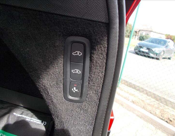 Volvo XC90 15