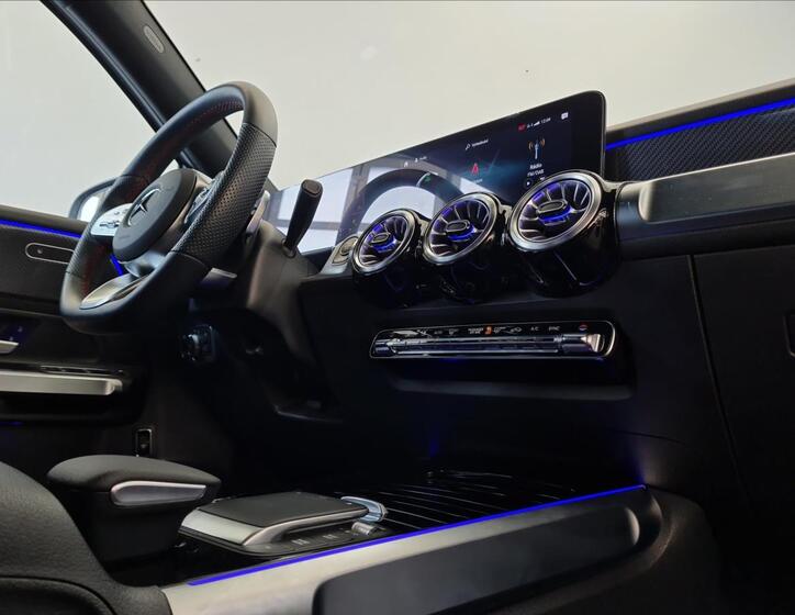 Mercedes-Benz GLB 16