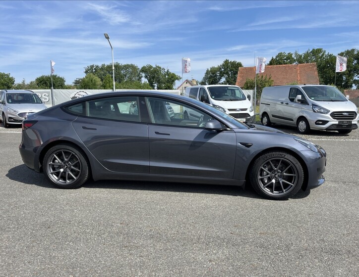 Tesla Model 3 3