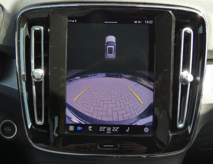 Volvo XC40 16