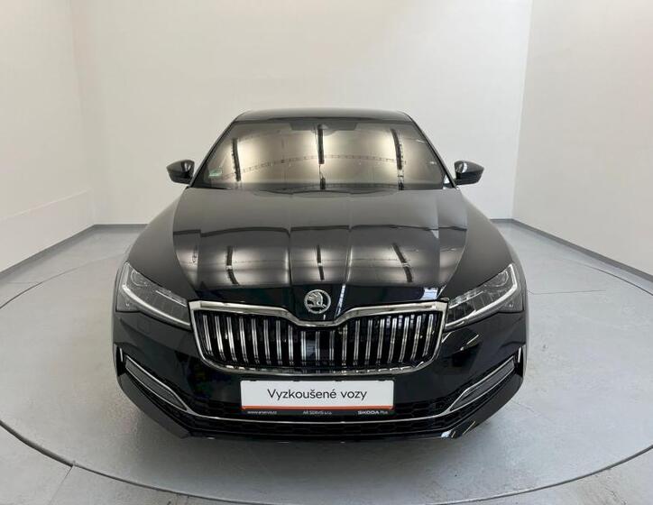 Škoda Superb 4