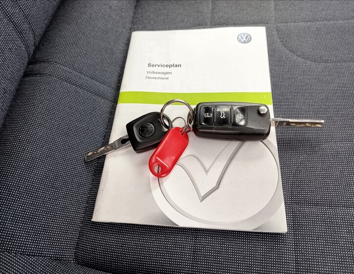Volkswagen up! 28