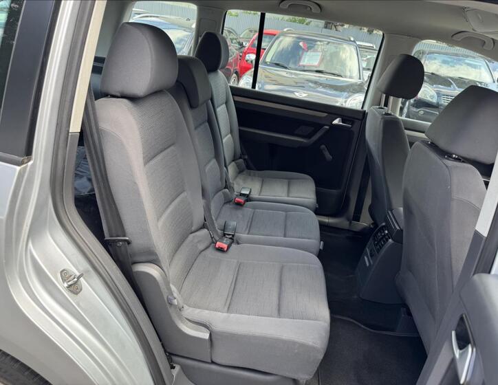 Volkswagen Touran 40