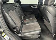 Audi Q7 25