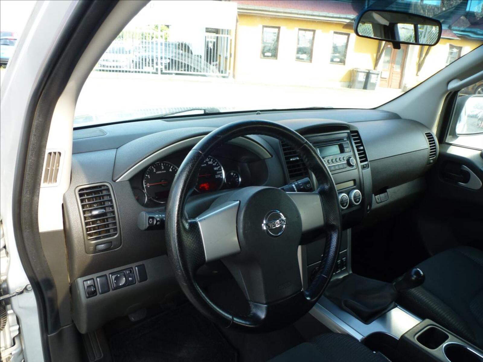 Nissan Pathfinder 11