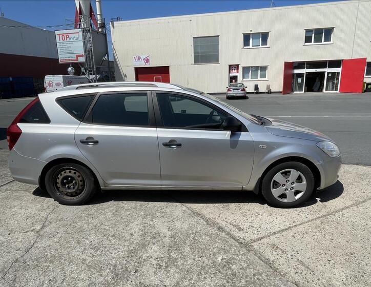 KIA Ceed 4