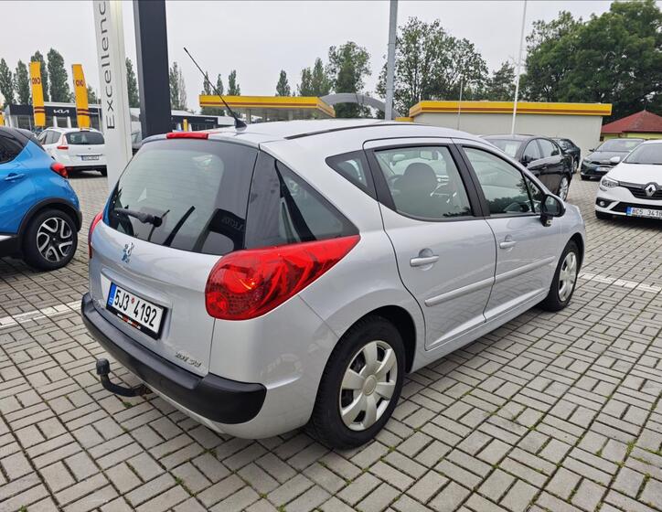 Peugeot 207 6