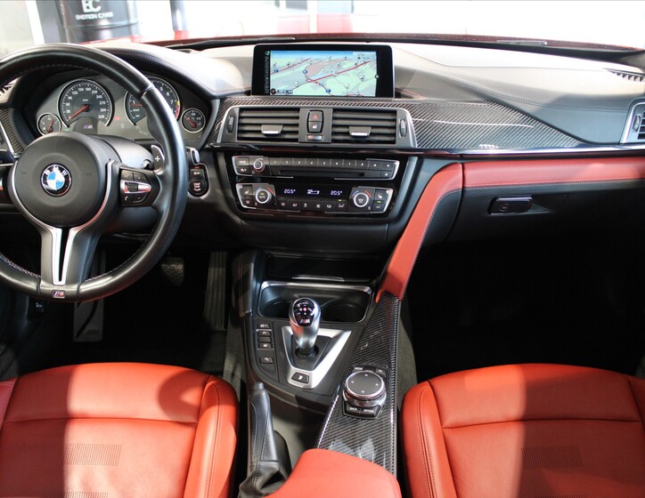 BMW M4 16