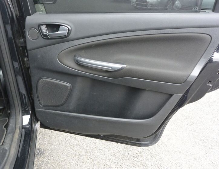 Ford S-MAX 31