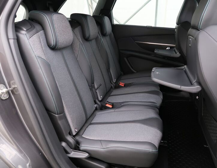 Peugeot 5008 32