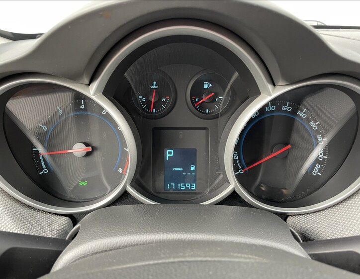 Chevrolet Cruze 12